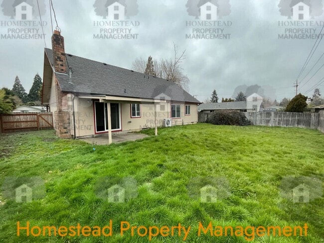 Building Photo - Homestead loves their tenants! 1/2 one months rent!