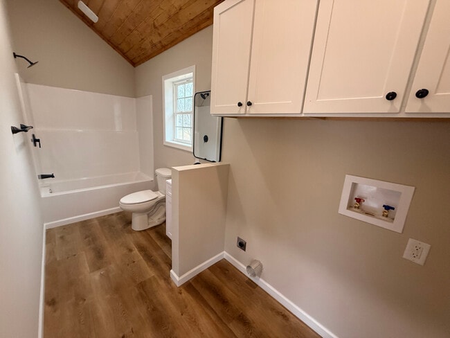 Photo - 4455 Friendship Rd