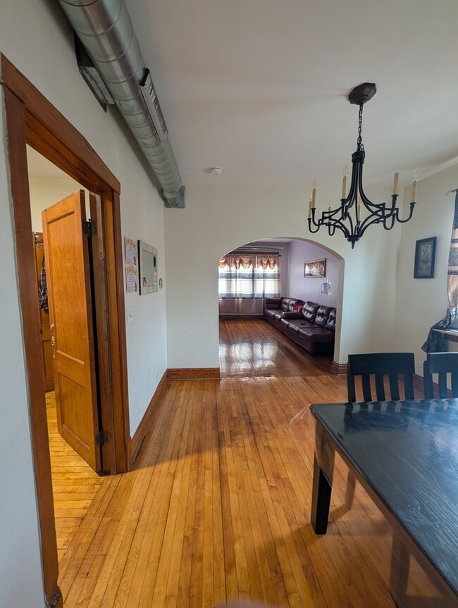 Photo - 5433 S Millard Ave