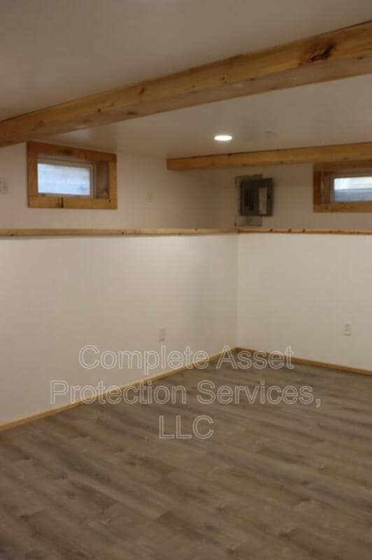 Photo - 431 Fairmount Rd