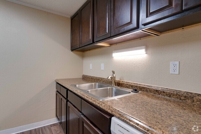 2BR, 1BA - 864SF