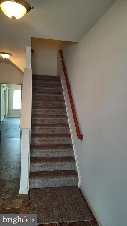 Building Photo - 712 Admiral's Quay Dr