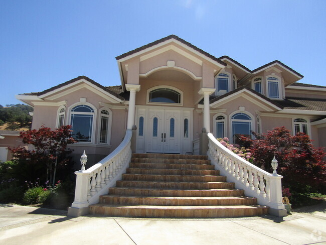 Building Photo - Hale Ave Unit Main House