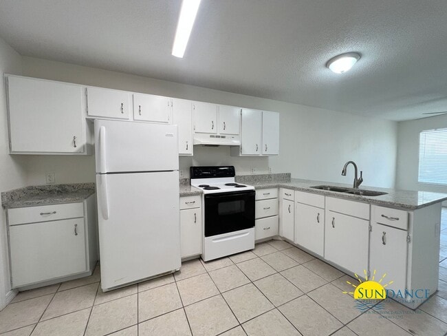 Photo - 237 Lindberg St