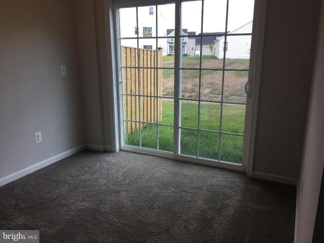 Photo - 121 Lindy Wy