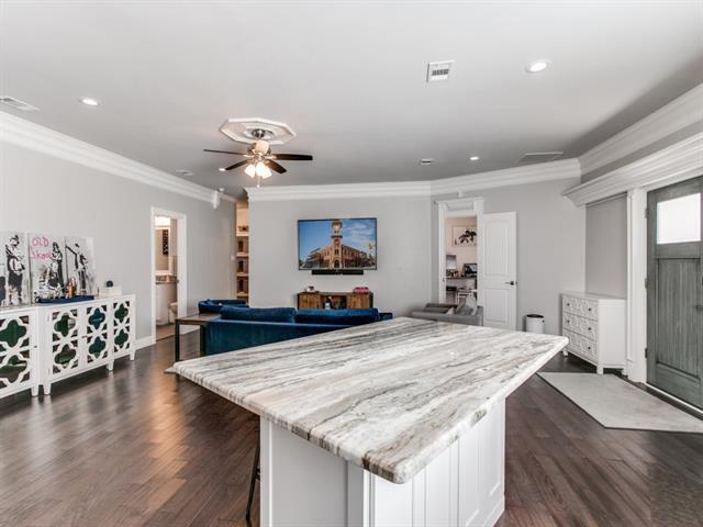 Photo - 507 E Dallas Rd