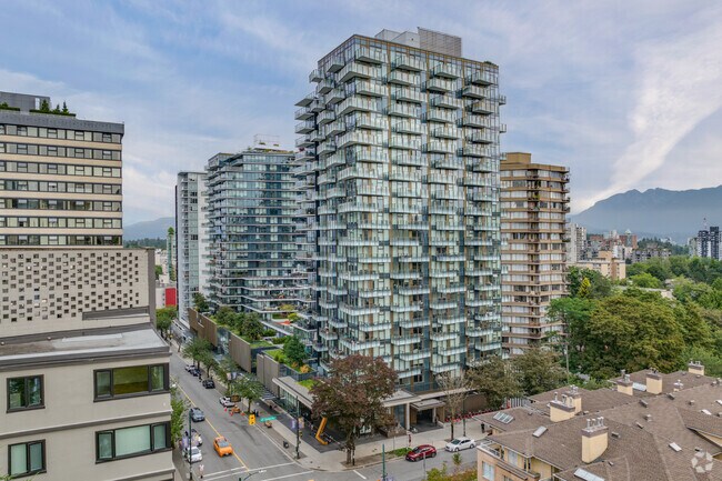 Photo - Zephyr Apartments