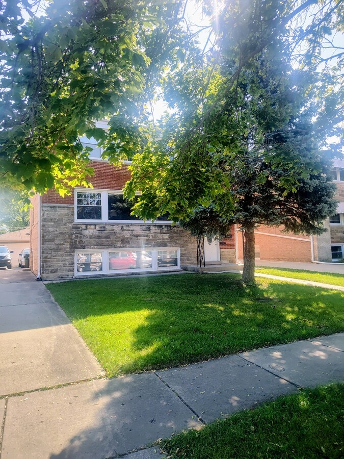 Photo - 8845 N Wisner St Apartments Unit Garden