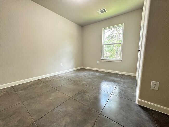 10796 Royal Magnolia Dr