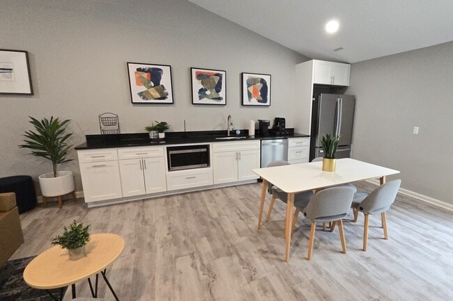 Waters Edge Apartment Homes (NC)