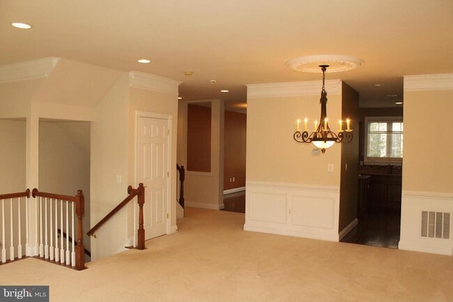 Photo - 47567 Royal Burnham Terrace