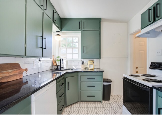 Photo - 2518 27th St