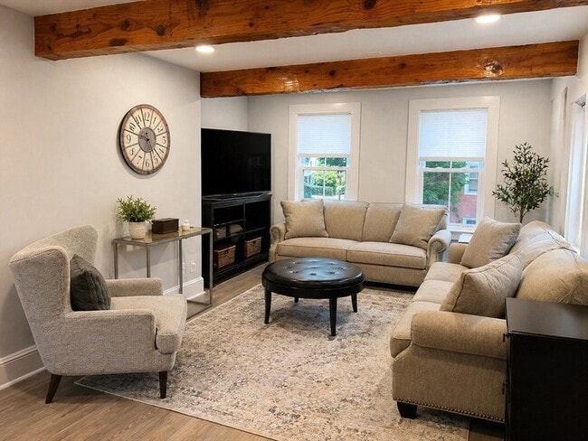 Photo - 7 Forest Ave Unidad 2