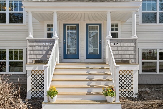 Porche delantero Townhome - Island View Apartments