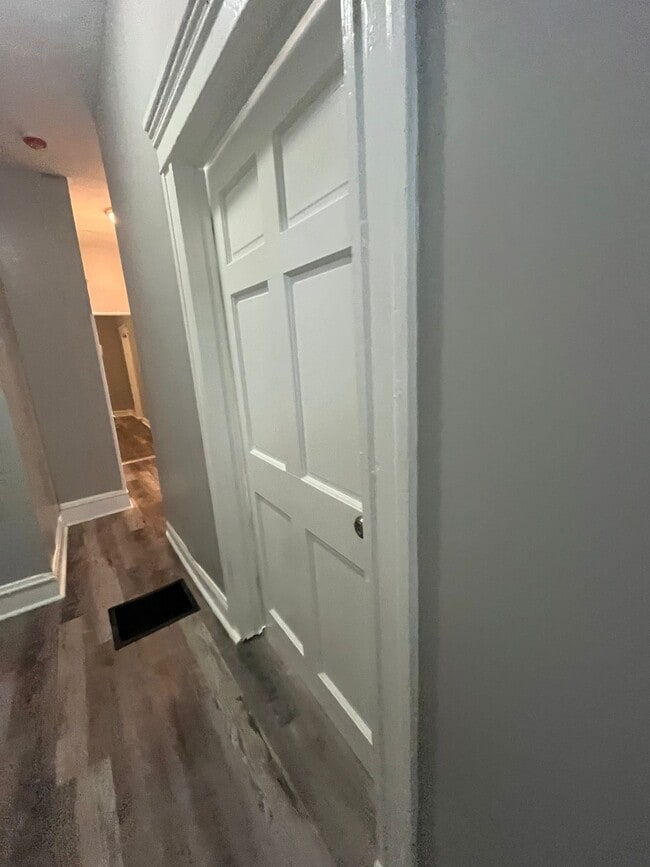 Photo - 2535 Brookfield Ave