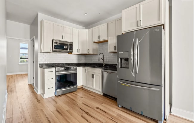 Building Photo - 41 N Collington Ave