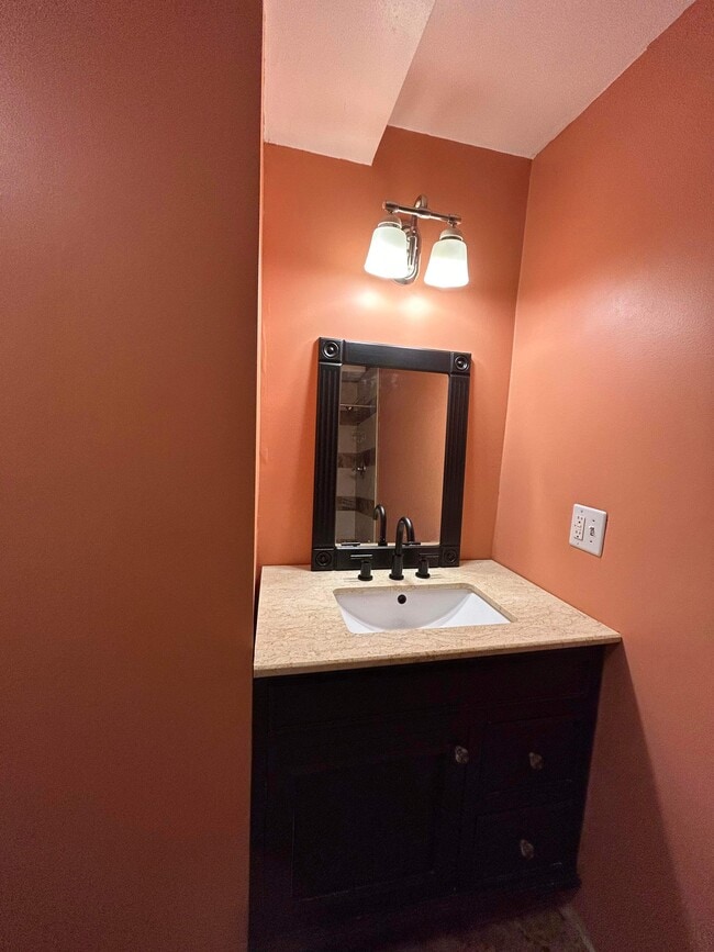 Photo - 15453 Mendota St Unit Upper