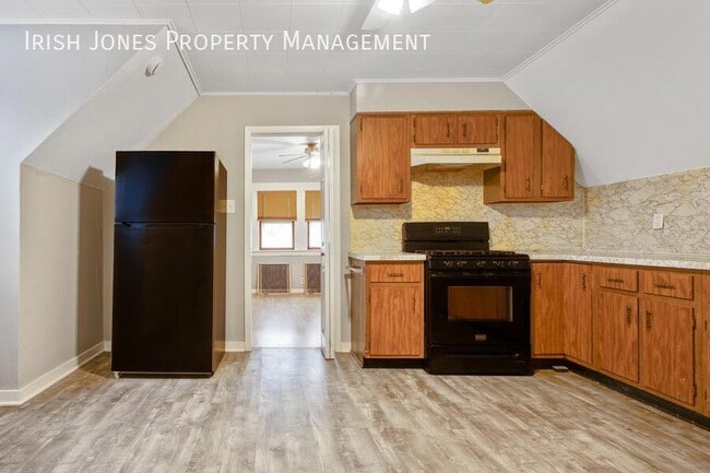 Photo - 194 Central Ave Unit Upper