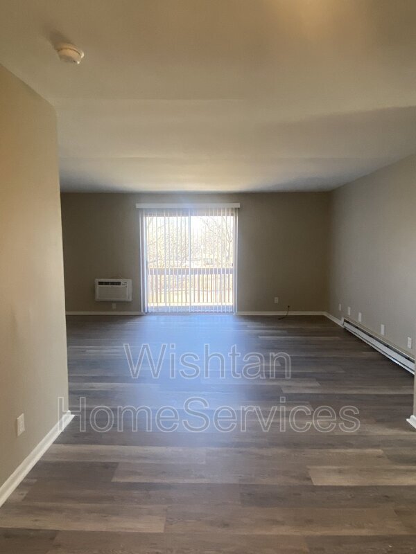 Photo - 218 Charleston Blvd Unit Apt 6