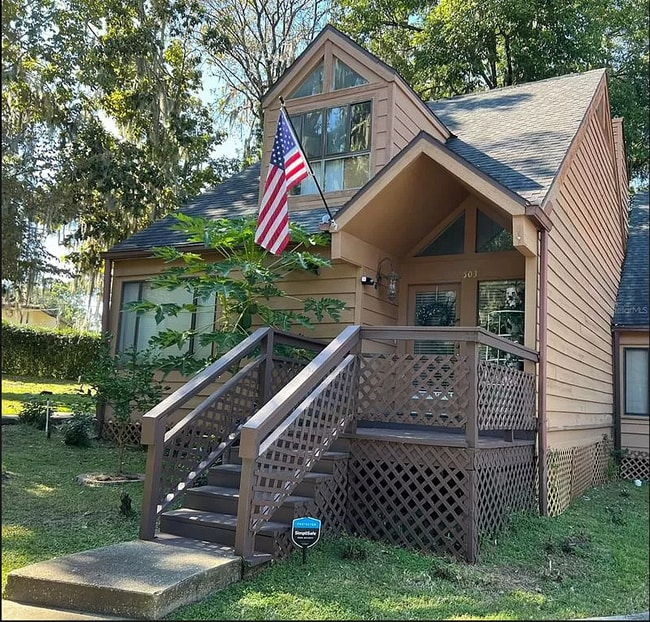 Photo - 1621 NE 2nd St Townhome
