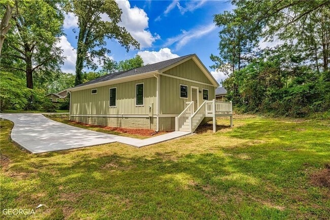 Photo - 106 Maple St