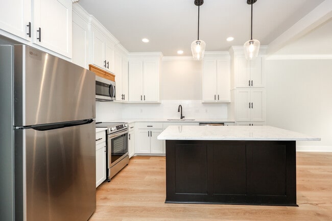 Photo - 8739 Lockhart Rd