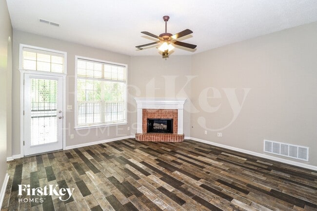 Photo - 1615 Farkleberry Dr