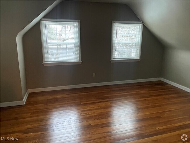 Building Photo - 25008 Lake Rd Rental