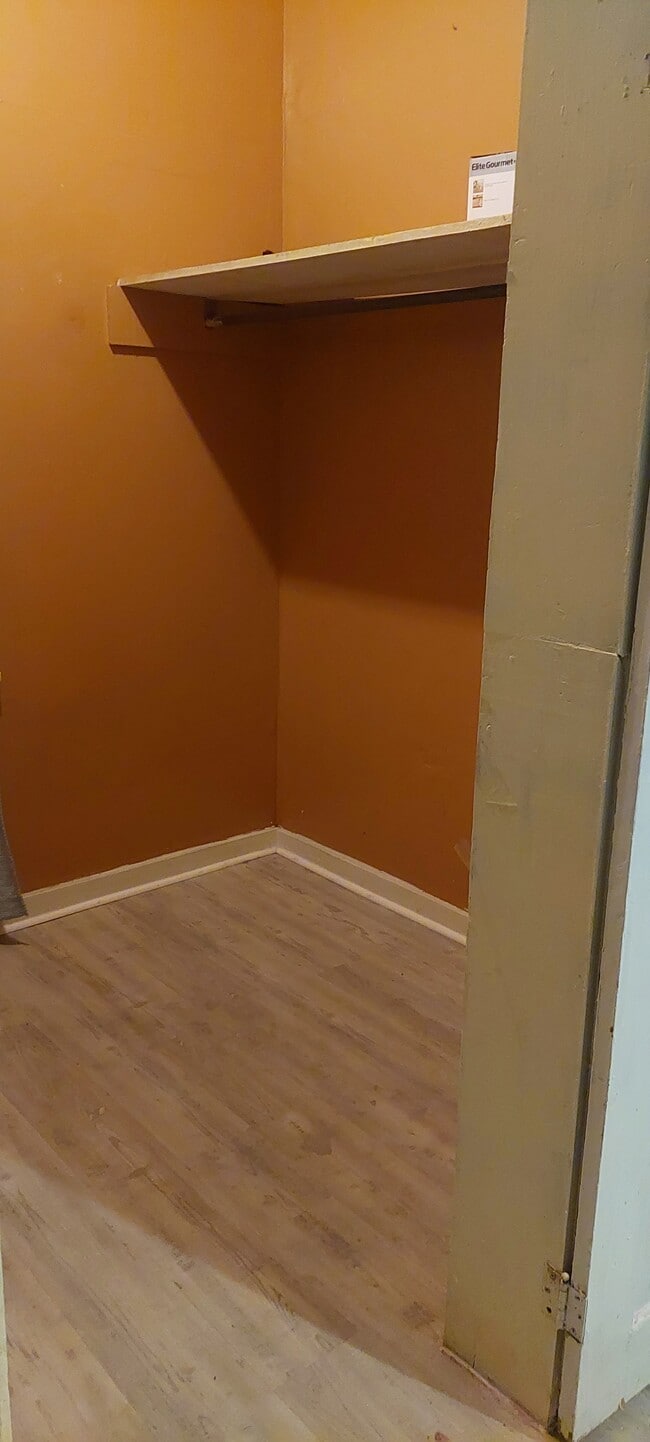 Photo - 509 Marine St