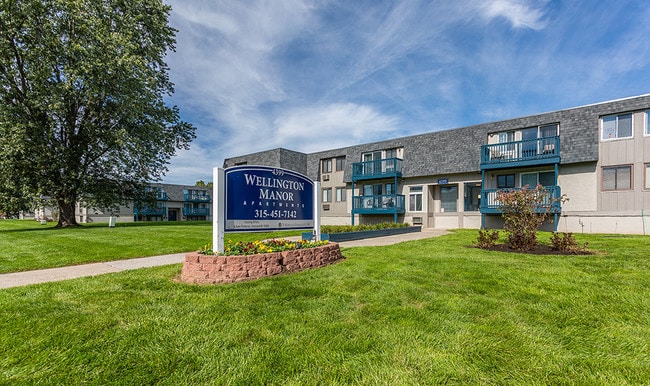 Wellington Manor Apartments - Wellington Manor Apartments