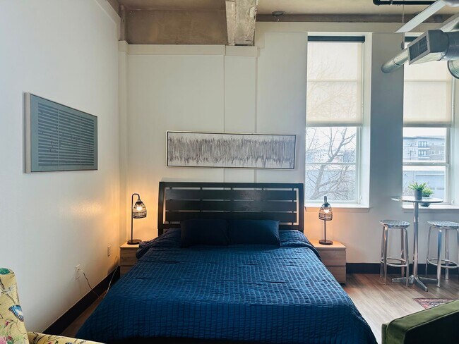 Photo - Studio Unit Available Unit 306