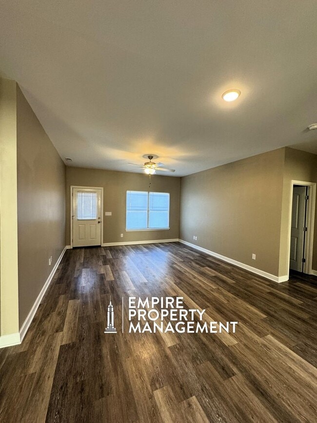 Photo - 216 Fern Bank Dr Unit B