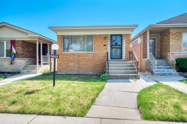 Photo - 9619 S Princeton Ave
