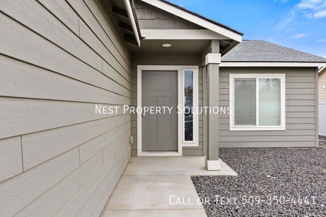 Photo - 322 W 6th St