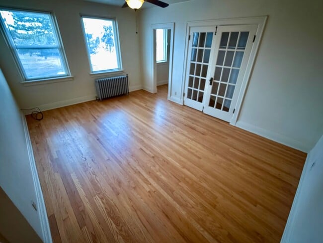 Building Photo - 1413 Helena Ave Unit #8