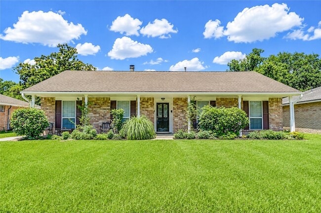 Building Photo - 16019 Fathom Ln