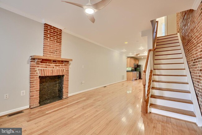 Photo - 438 E Fort Ave Townhome