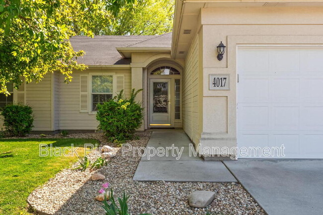 Photo - 4017 E Winterberry Dr House