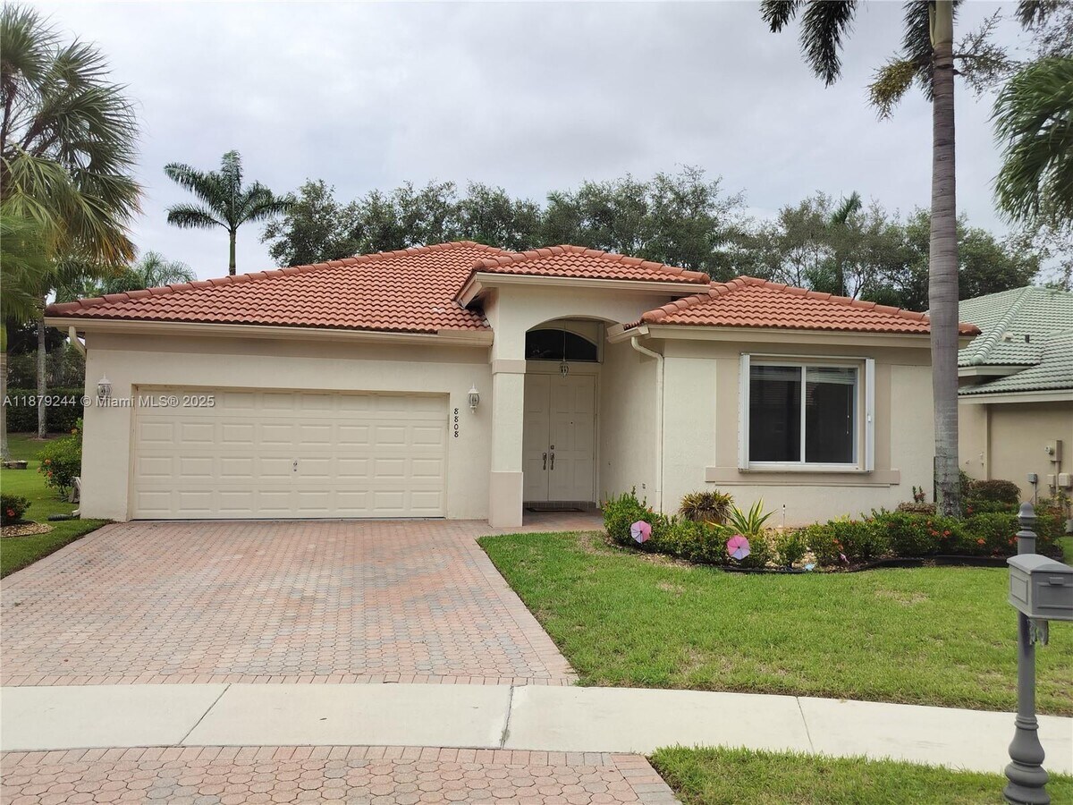 Photo - 8808 Via Tuscany Dr