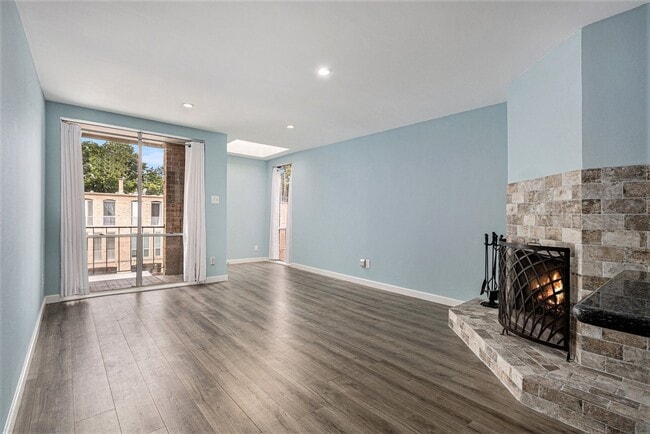 Photo - 4633 Wild Indigo St Unit True