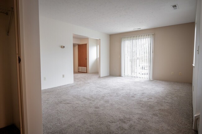 Gala - Living Room
