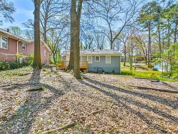 Building Photo - 1407 Kennesaw Dr NW Rental
