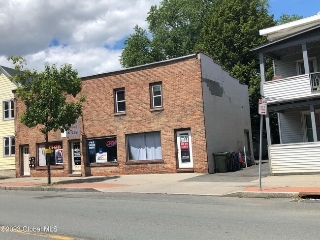 Building Photo - 1007 19th St Unit #2R