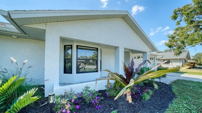 Photo - 5468 Wilkinson Rd