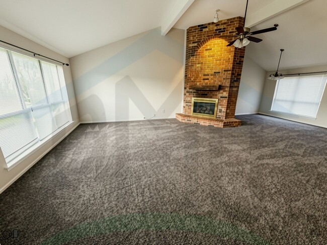 322 Quail Hollow Dr