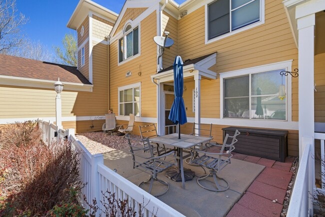 Photo - 1907 Grays Peak Dr