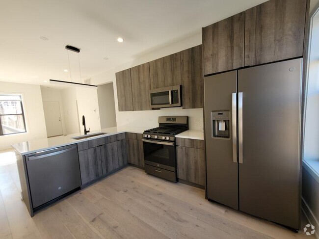 Building Photo - 2 bedroom in Chicago IL 60660 Unit 1R Rental
