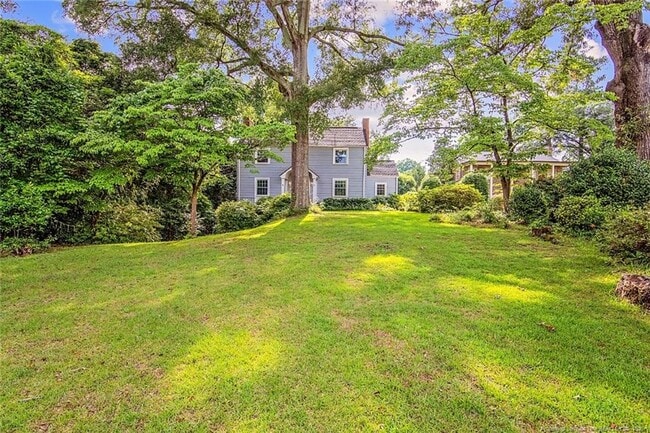 Photo - 220 Bradford Ave