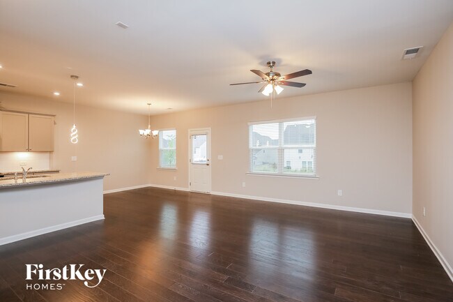 Photo - 6040 Wheeler Ridge Rd