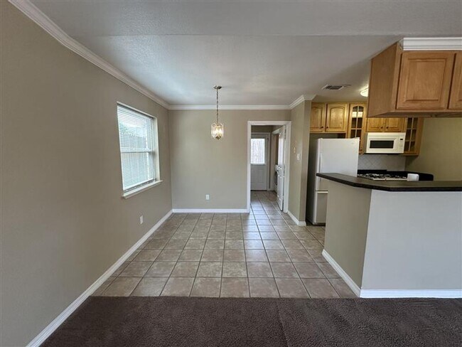 Photo - 8320 Cambridge Rd